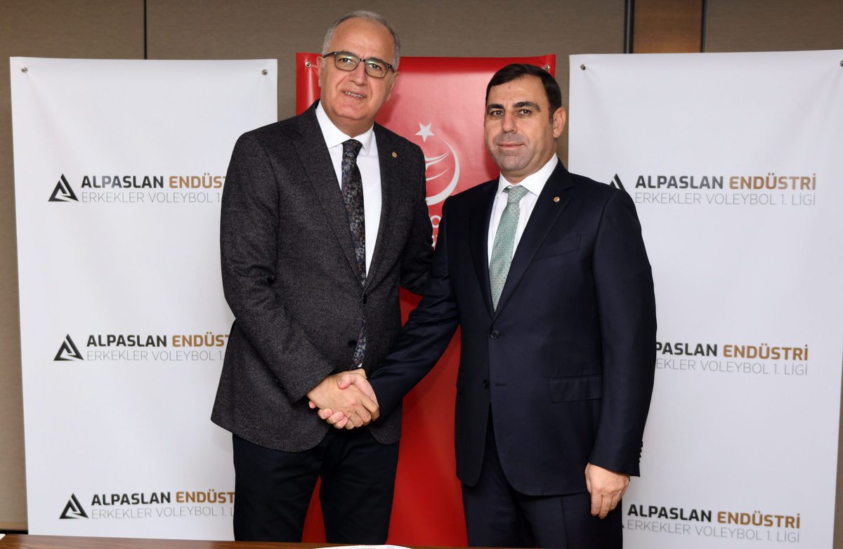 Türkiye Voleybol Federasyonu (TVF) ile Alpaslan Endüstri arasında 2,5 yıllık isim sponsorluğu anlaşması imzalandı.
İmzalanan sponsorluk anlaşması kapsamında Alpaslan Endüstri, Türkiye Voleybol Federasyonu bünyesindeki Erkekler 1. Ligi’ne isim sponsorluğunda bulunacak.