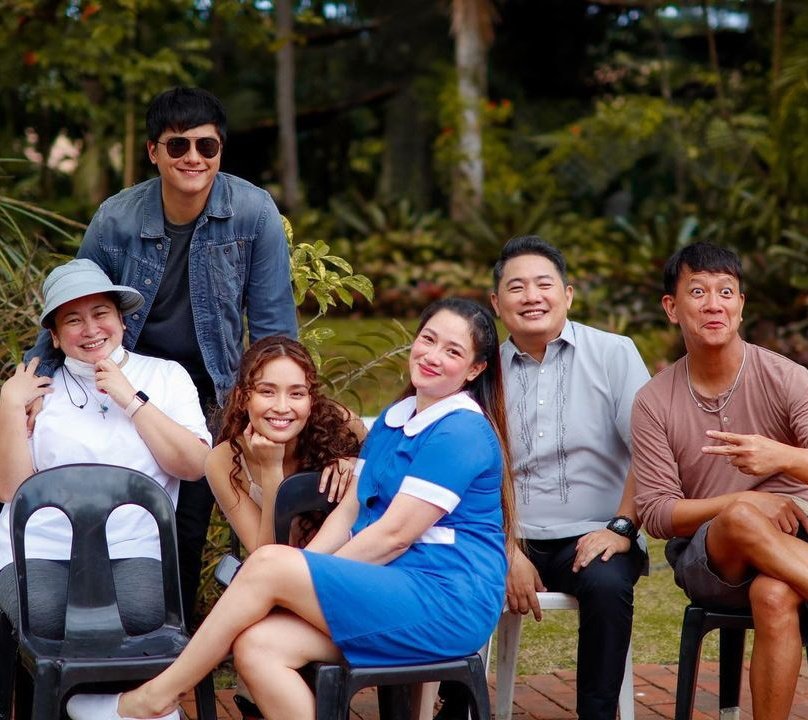 kowalerts's tweet photo. Ready ka na ba makilala sila? 👩🏽‍🦱😍 #2GTBT #KathNiel 

#2Good2BeTrue Coming Soon ✨❤️💚💙 https://t.co/5TCtP0owDE
