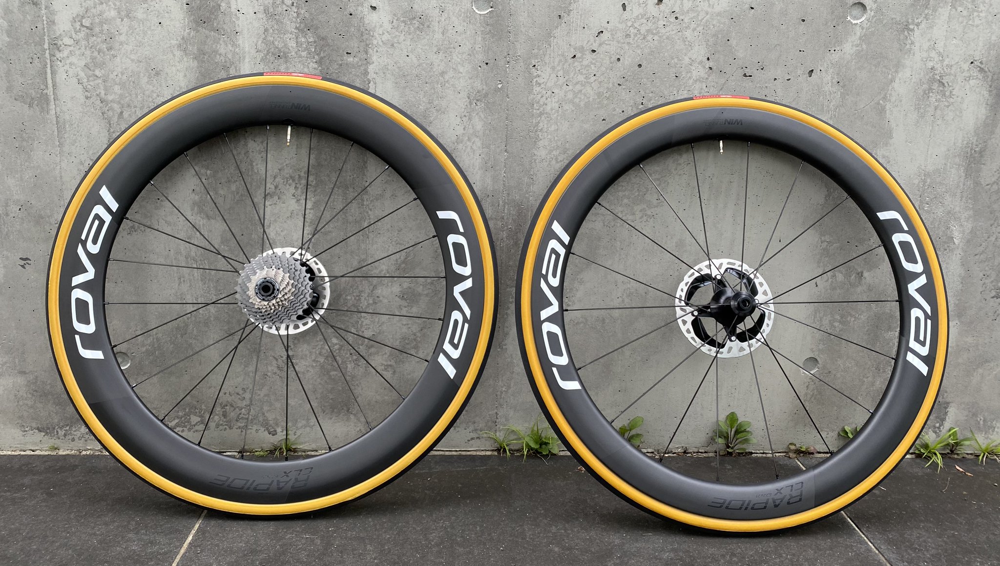 roval rapide clx1 白ロゴ　美品 超希少なホワイトロゴが再入荷！】ROVAL RAPIDE CLX II が1