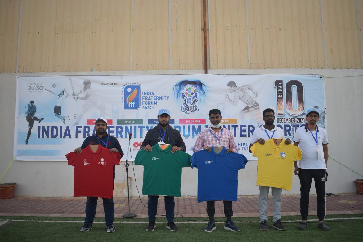 fraternity_ksa's tweet photo. India Fraternity Forum Riyadh, Saudi Arabia organized winter Sports 2021 on 10th December 2021. All the chapter captains received different color flags from their chapter president &amp; Karnataka chapter won the overall championship of winter Sports 2021.
#SaudiArabia
#India
#IFF https://t.co/WsfZGDfm2C