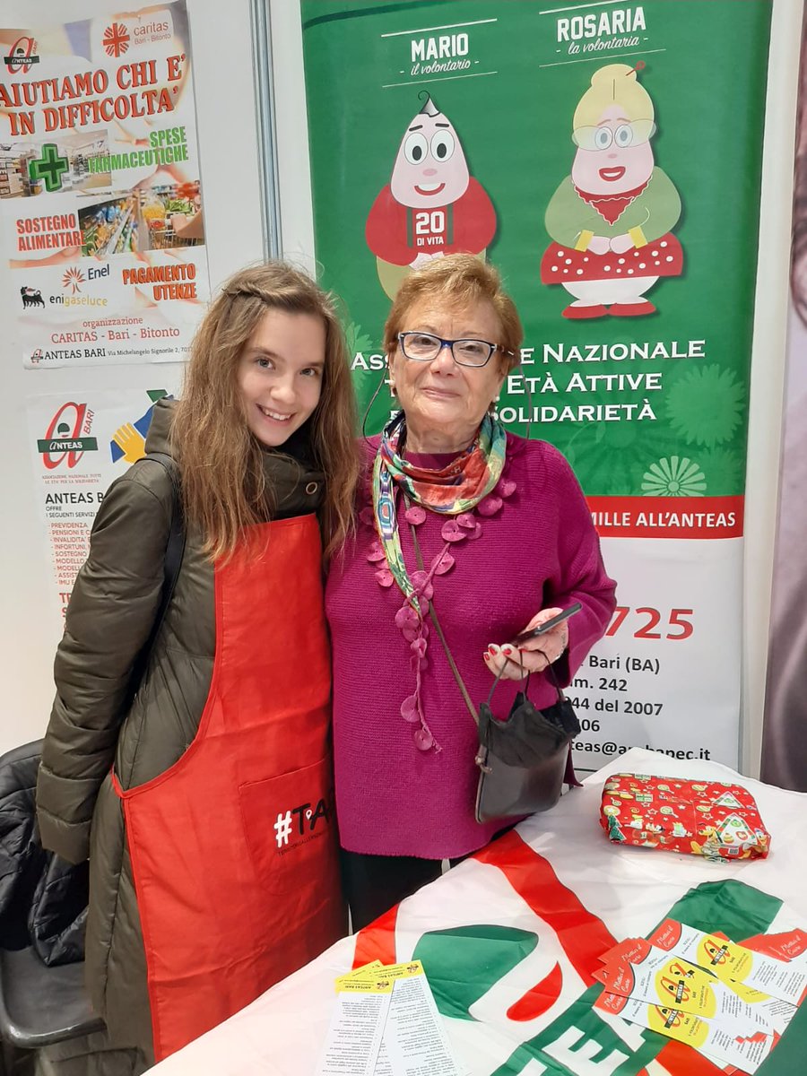 anteasnazionale's tweet photo. Gli amici di @AnteasB sono stati presenti al meeting del volontariato di Bari, che si è svolto l’11 e il 12 dicembre.
Tra i volontari anche una giovane ragazza di 19 anni, che, nonostante l’impegno scolastico, riesce a trovare il tempo per collaborare con la nostra associazione. https://t.co/VyFkTCYOfz