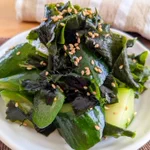 料理の付け合わせにもぴったりそう!わかめ&きゅうりを使った「ナムル」のレシピ!