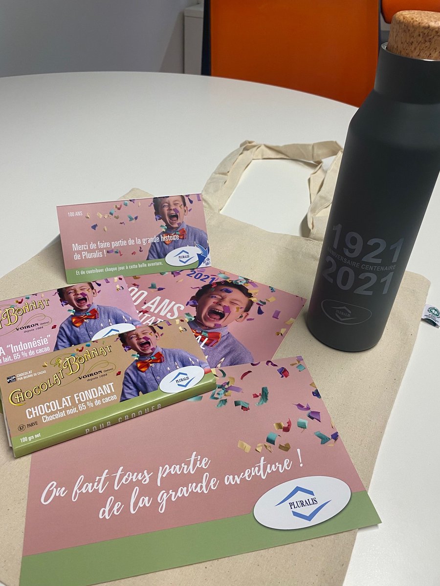 PluralisHabitat's tweet photo. [ 💯ans Pluralis🎂 ]
Cet anniversaire c'est aussi celui des salariés @PluralisHabitat 👉 remise d'1 kit du "centenaire" personnalisé pour remercier chaque collaborateur de son investissement au quotidien #logementpourtous
#bonnat #100ans #cominterne #hlm #ProcivisLogementSocial https://t.co/CEteOGeGxd