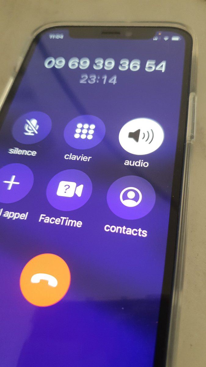 2pajohn's tweet photo. @AirFranceFR c'est du service client ça ? C'est le temps d'attente en photo!!!et a 24mn on me raccroche au nez @UFCquechoisir https://t.co/2dH4Z7q3Cj