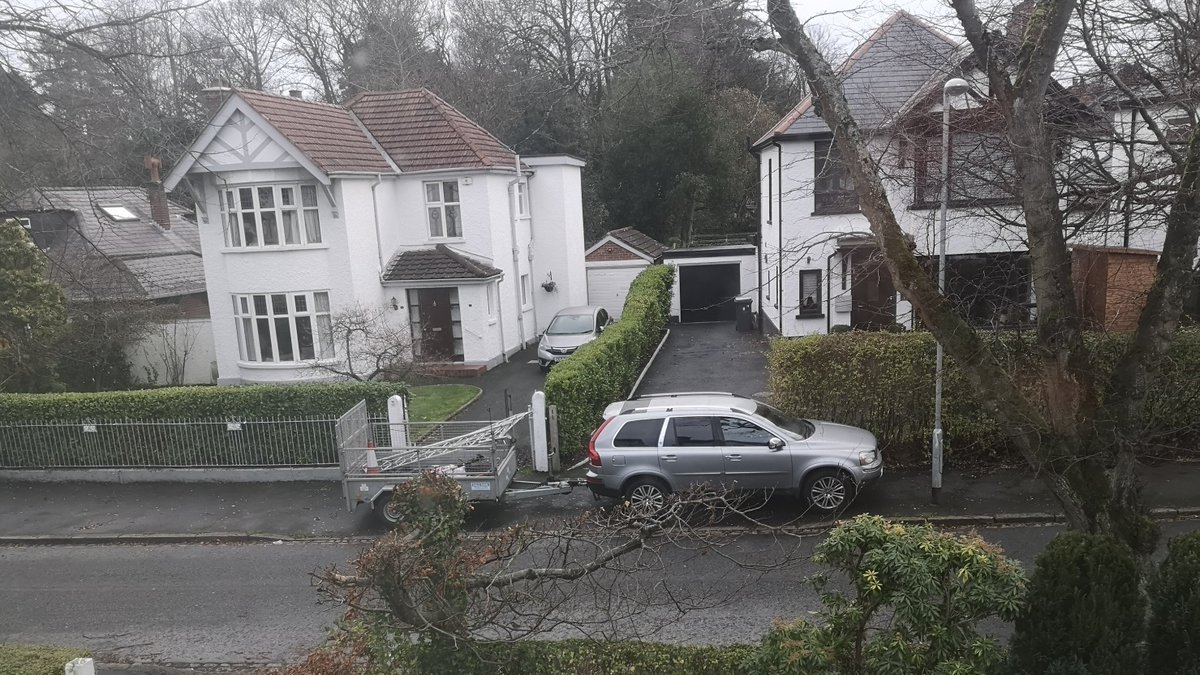 Is <a href="/cantparkit/">Cant Park It</a> still a thing, because this is an absolute classic example