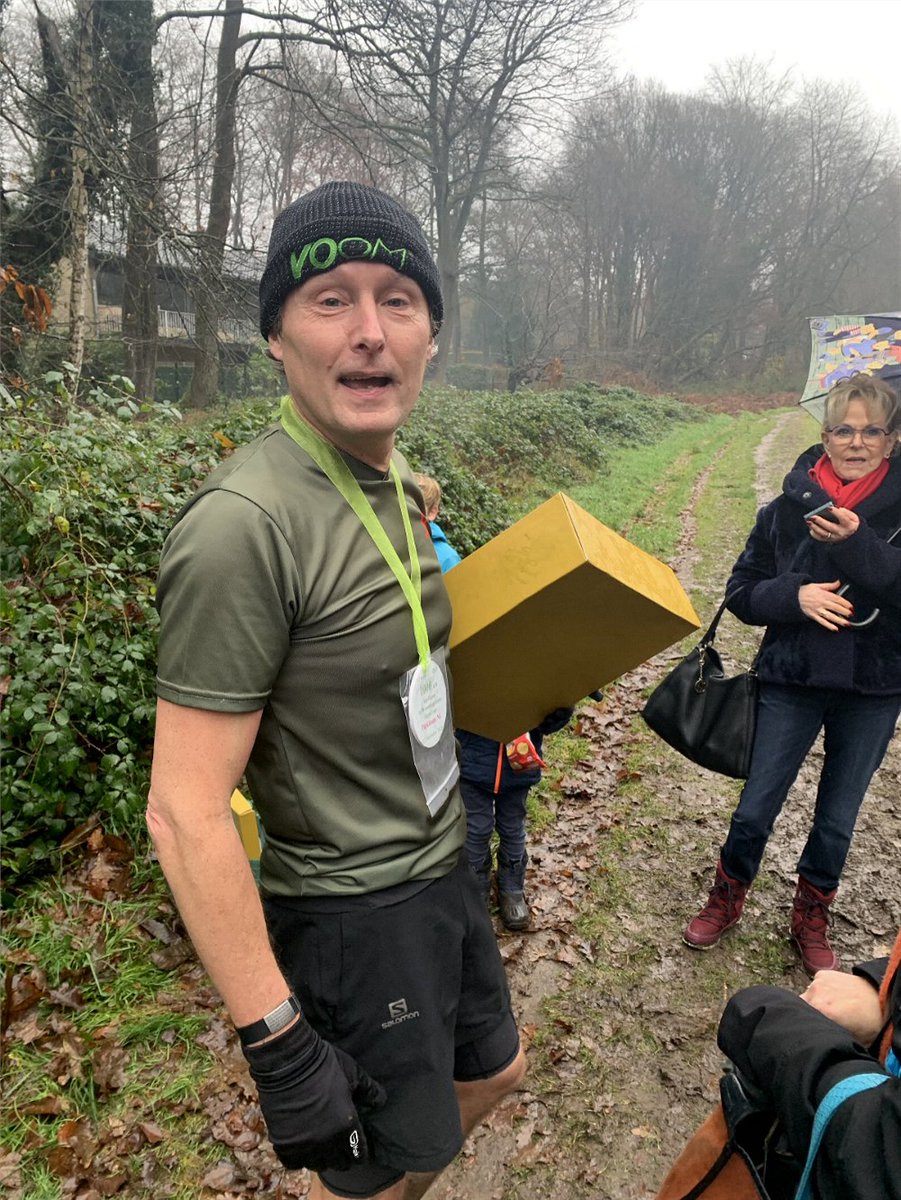NlVoom's tweet photo. Zo ziet iemand er uit die 1000km (!!) heeft hardgelopen voor het goede doel! Finish behaald! Gefeliciteerd @GeertNispen!! #VoomInPowerUp https://t.co/XVJa9x382n