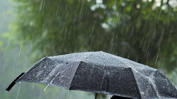 Değerli Vatandaşlarımız;

Bu gece ve yarın yoğun yağış ve kuvvetli fırtına beklenmektedir. 

Tüm vatandaşlarımızın dikkatli ve duyarlı olması gerekmektedir. 

Kamuoyuna önemle duyurulur.