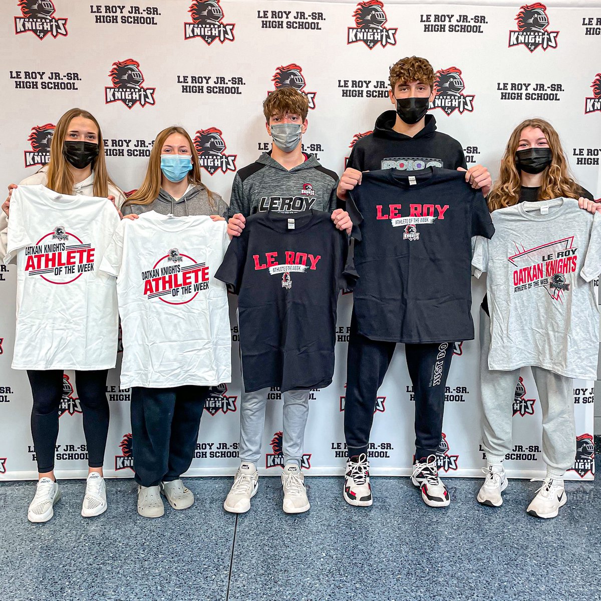 🔴⚫️⚔️⚫️🔴
Athletes of the Week (12/6-12/12)

Megan Benware🏃‍♀️
Morgan Beverly📣
Jackson Fix🏊‍♂️
Merritt Holly🏀
Lindsey Steffenilla🏀

Info👉bit.ly/LRaotw

Way to go, Knights!

#LRathletics💪