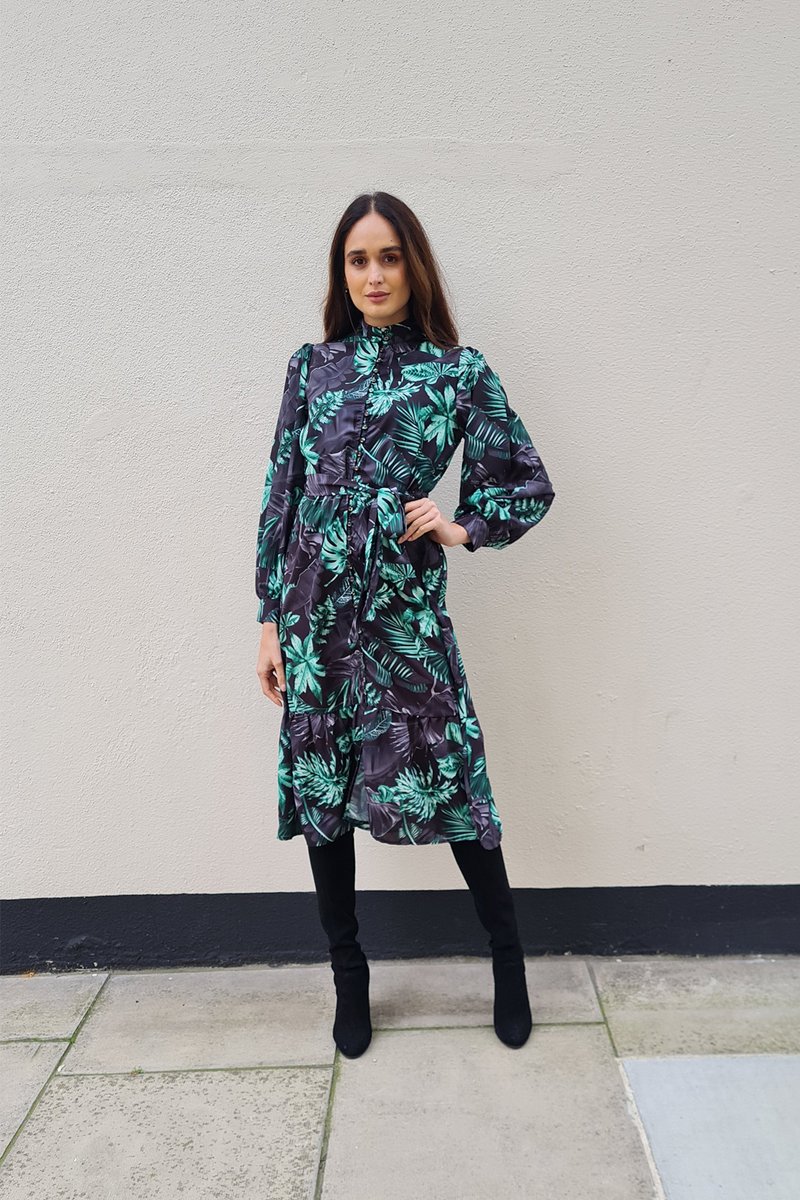 Did you know our Christmas sale is currently on? Get 20% off everything and up to 50% off selected items, shop by the 21st and get in time for Christmas 🎅