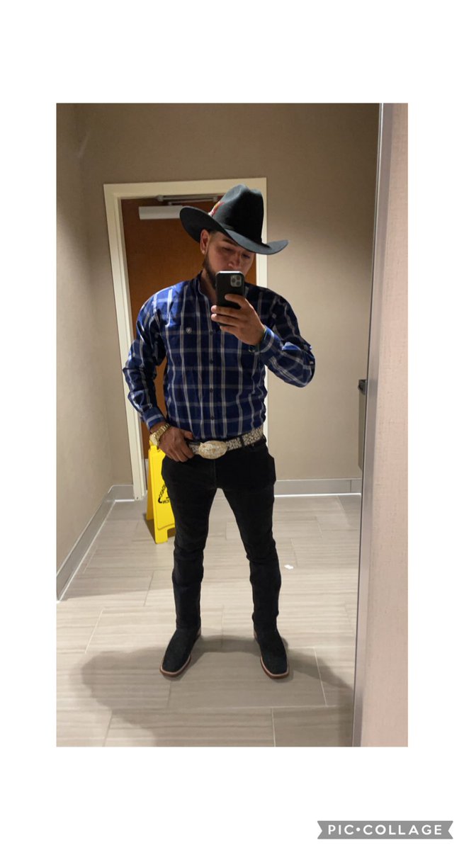 compadelabarba's tweet photo. “El Señor de los cielos” vibes 🤠 https://t.co/l2jBOzOxm3