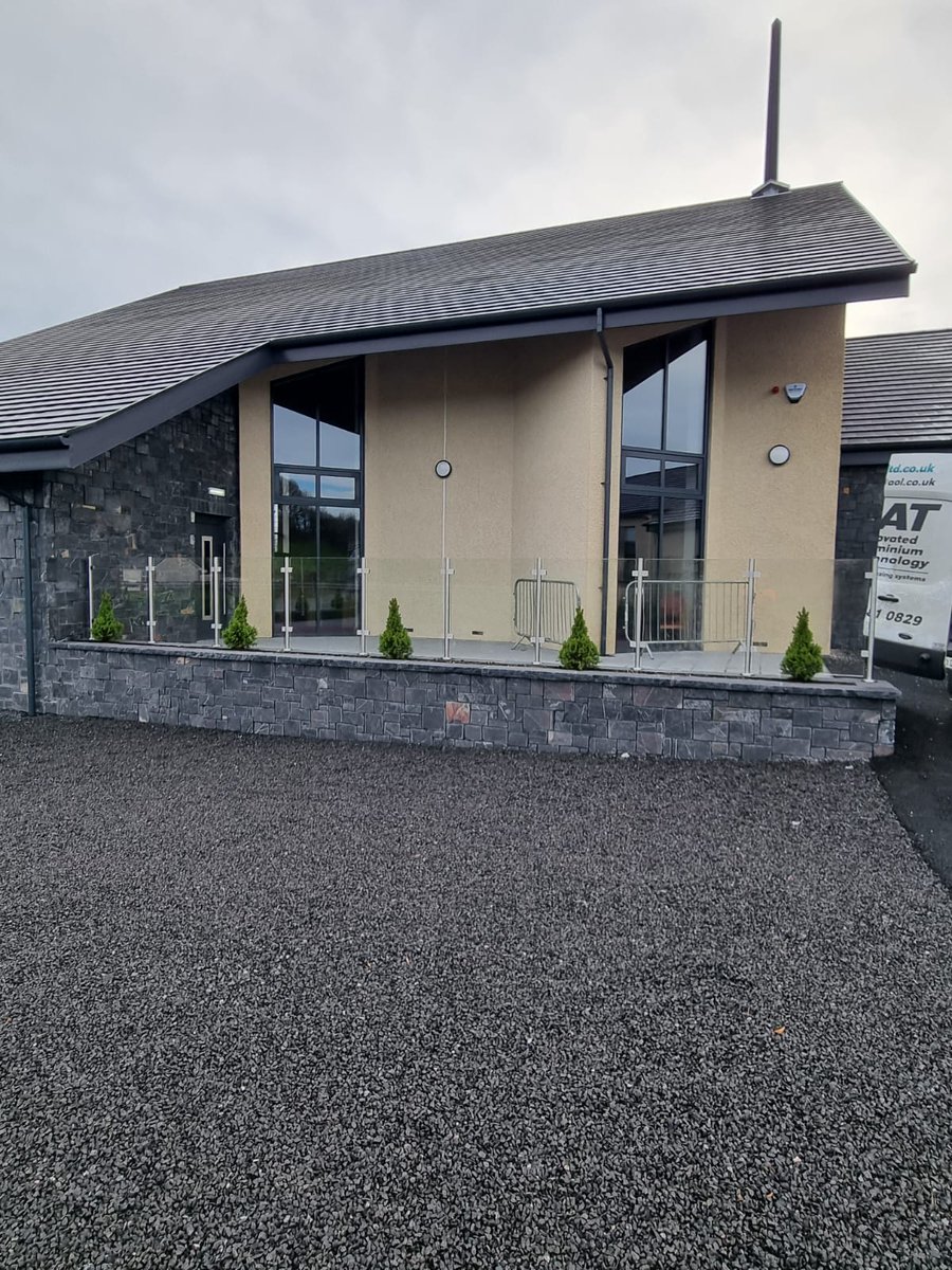 IAT04's tweet photo. Balustrading Completed https://t.co/0yuV8JC2mx