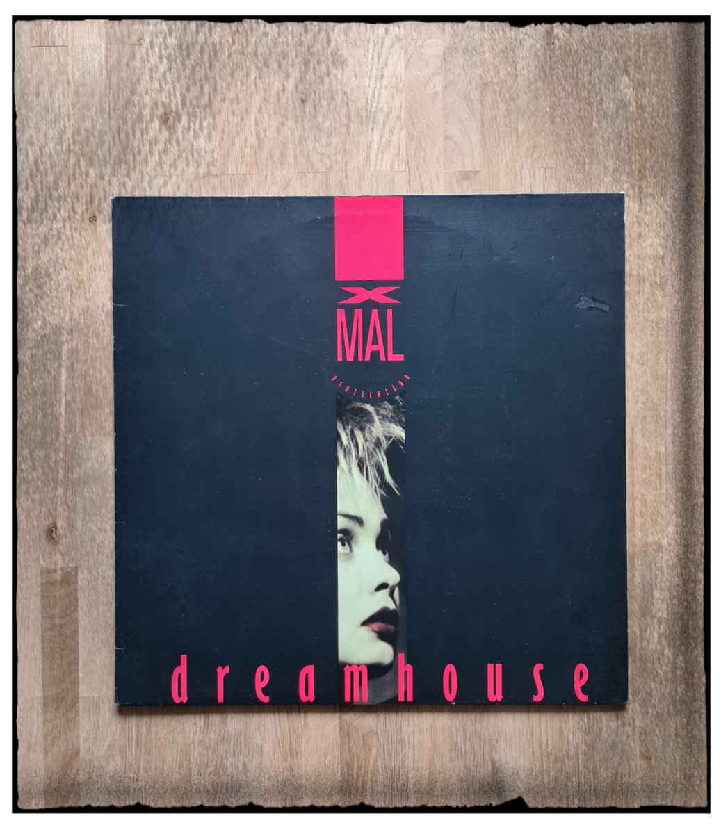 XMAL  DEUTSCHLAND  🖤🎤🖤🎤
   ~  Dreamhouse  ~
#newwave  #AnjaHuwe 
#XmalDeutschland