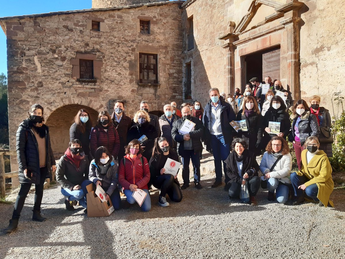 Avui hem celebrat la segona Jornada del sector turístic del Bages, durant la qual hem lliurat els distintius PIT i Biosphere als equipaments que s'hi han acreditat enguany. L'enhorabona a tots per la feina feta!
#bagesturisme