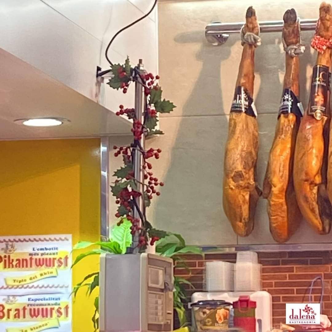 dalenagastro's tweet photo. ¡Que bien ir a visitar a nuestros clientes y ver que nuestros productos dejan satisfechos a los clientes!
¡Prueba nuestros productos de calidad!
Contacta conmigo
📧 davidgarcia@dalena.es
📞 648 28 16 32
#dalenagastronomia #distribuidor #dalena #beher #jamon #iberico https://t.co/jBrnthlkB1