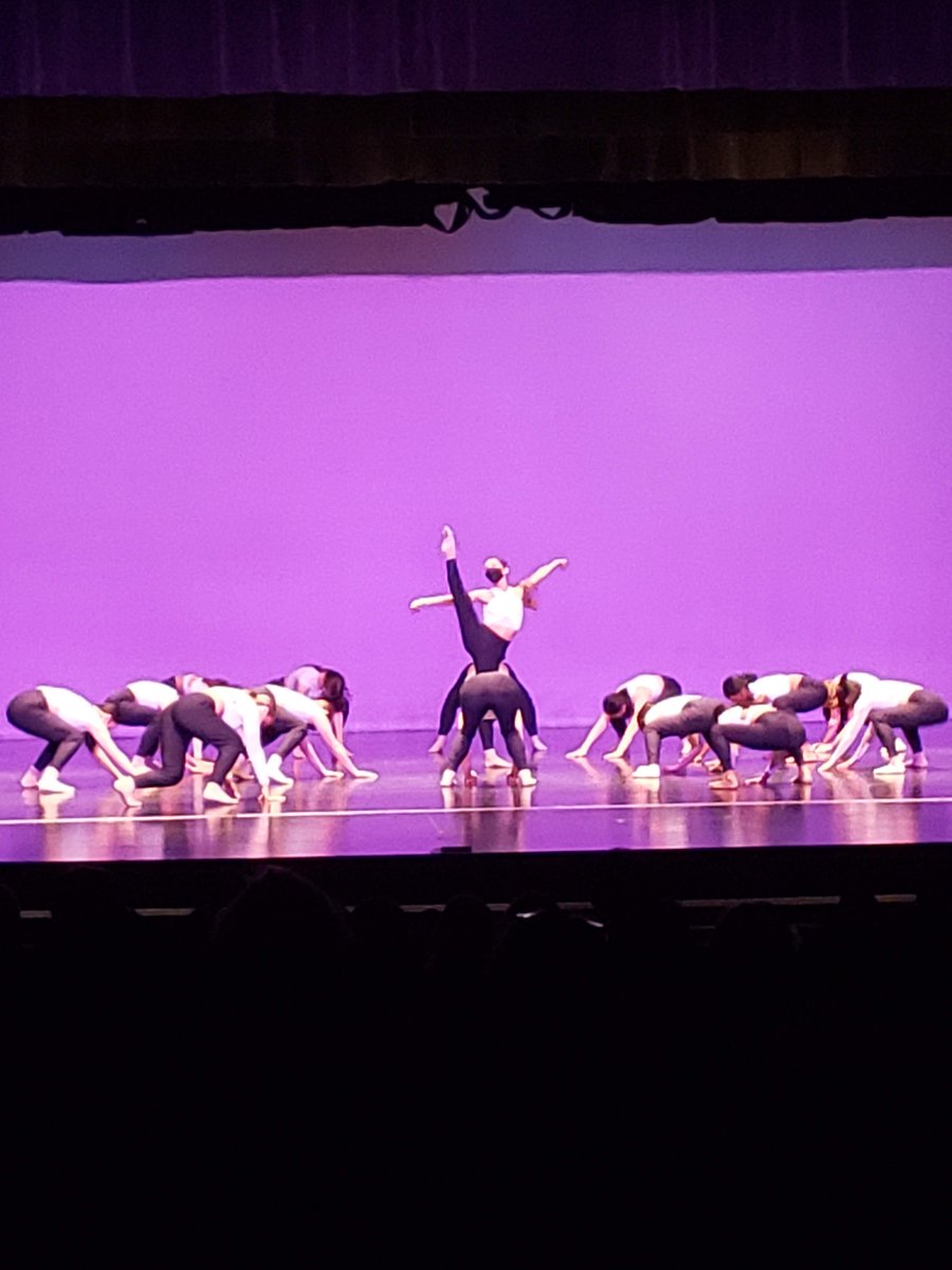 novidance's tweet photo. This Friday NDC hosted our annual Collaboration Concert. The dancers dedicated their performance to the Oxford Community by wearing blue and gold ribbons #OxfordStrong https://t.co/HBCvOuRLPn