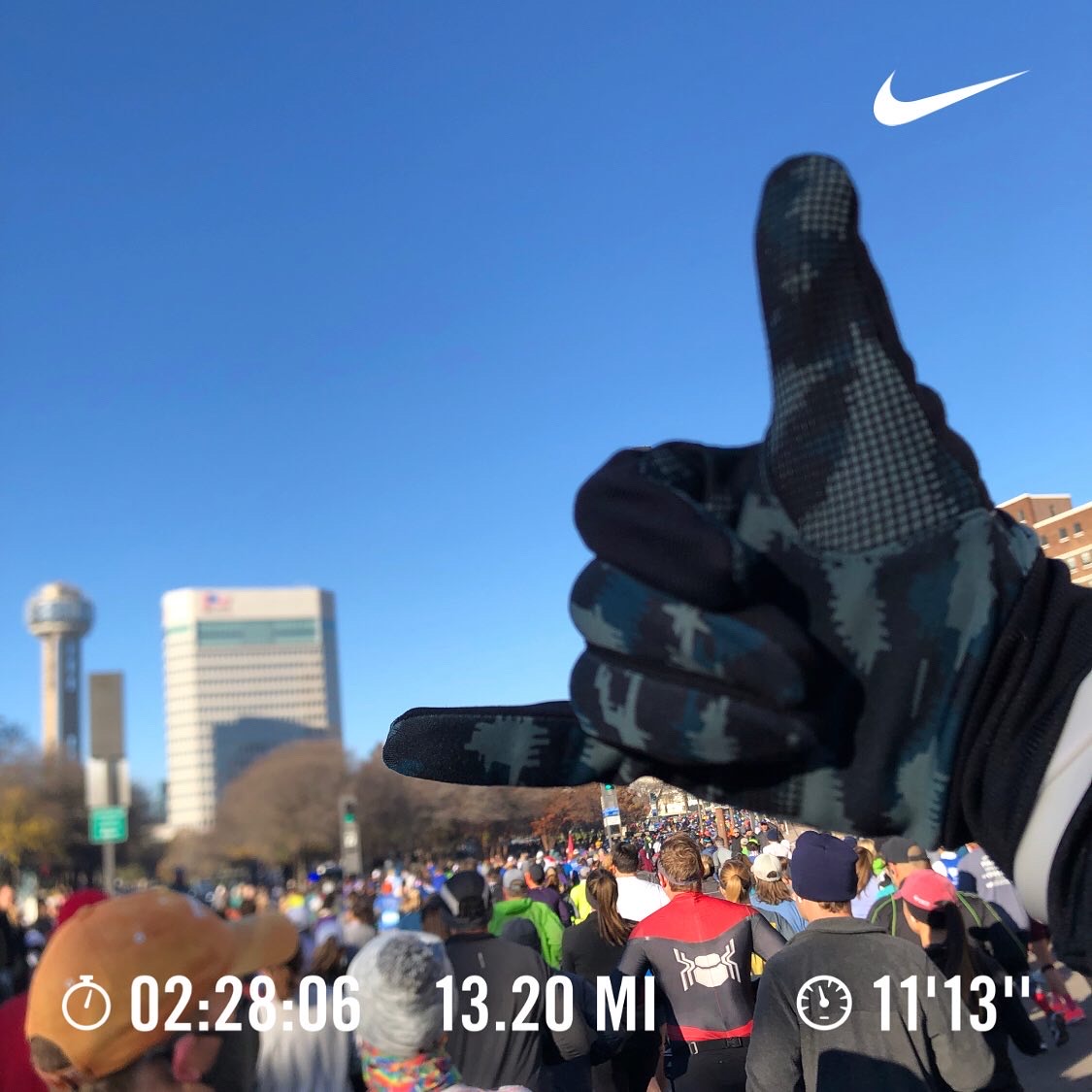 drjcavery's tweet photo. I really paid someone to run 13 miles and to eat free snacks yesterday. #myfirsthalfmarathon https://t.co/Yv6CbNdInt