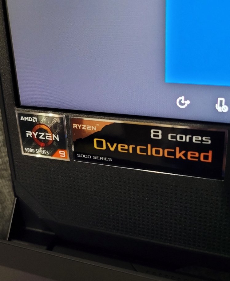 CyborgAngell's tweet photo. ππ Christmas has come early, with this present from @AMDGaming! Tyπ₯Ίβ€
I have a new gaming laptop after 10yrs, which is perfect for streaming, as it has 2 screens! π
Working on the go & travelling streams to come! Starting this week as I'm away filming alotπ¬
#AMDteamRED #Ad https://t.co/fgyxrcUQwi