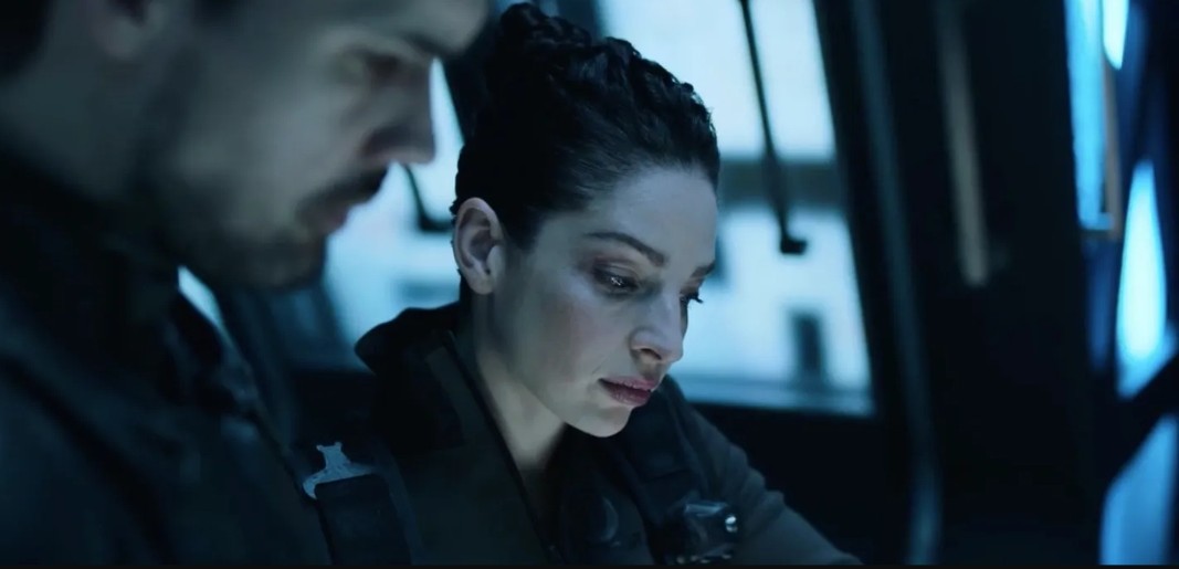 So good to be back in this universe to continue the digging🕵️‍♀️

See you Dec 17th when the next ep of <a href="/ExpanseOnPrime/">The Expanse</a> drops on <a href="/PrimeVideo/">Prime Video</a> 🚀