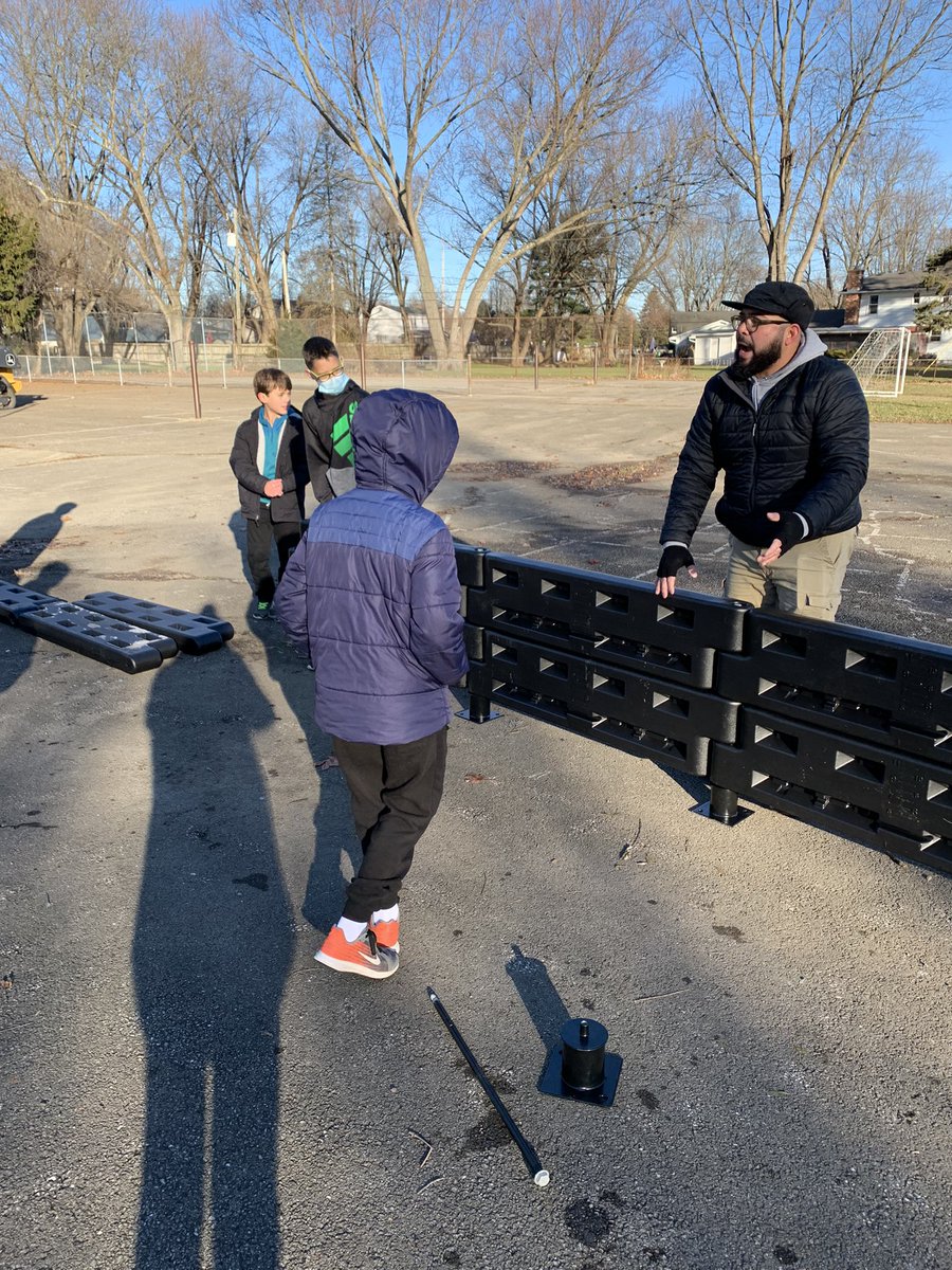 WoernerEmerson's tweet photo. 5th Grade EPP: This morning we started to build the newest addition to the playground! #youngengineers #gagapit #ItsWorthIt https://t.co/7L6mTxrPZp