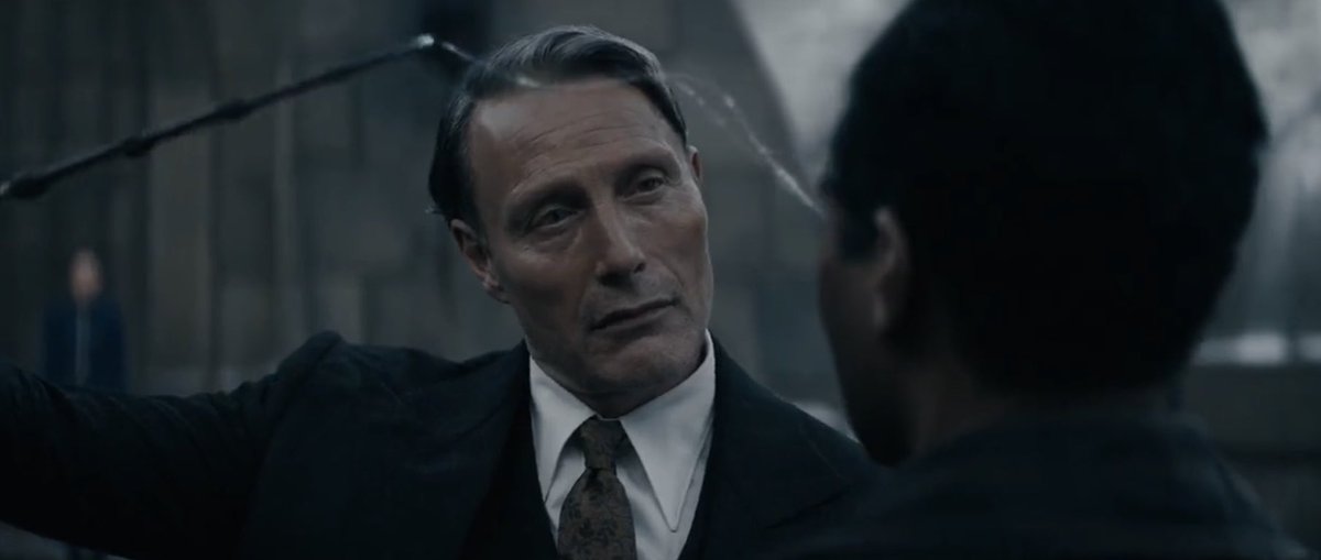 Muy bueno el trailer de Animales Fantásticos #SecretsOfDumbledore 

Pero Johnny Depp es insuperable como Grindelwald.