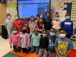 Kristy Taxson tweet media