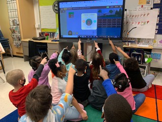 Kristy Taxson tweet media