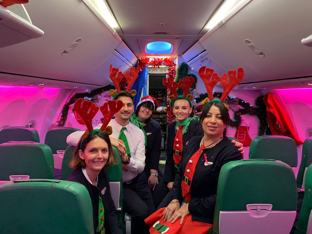 Rencontrer le Père-Noël en avant-première ? 🎅❄️
C’est une rencontre magique qu’ont pu vivre 42 enfants malades en Laponie avec l’association Louis Carlesimo et Transavia.
Merci à toutes les équipes ✈️