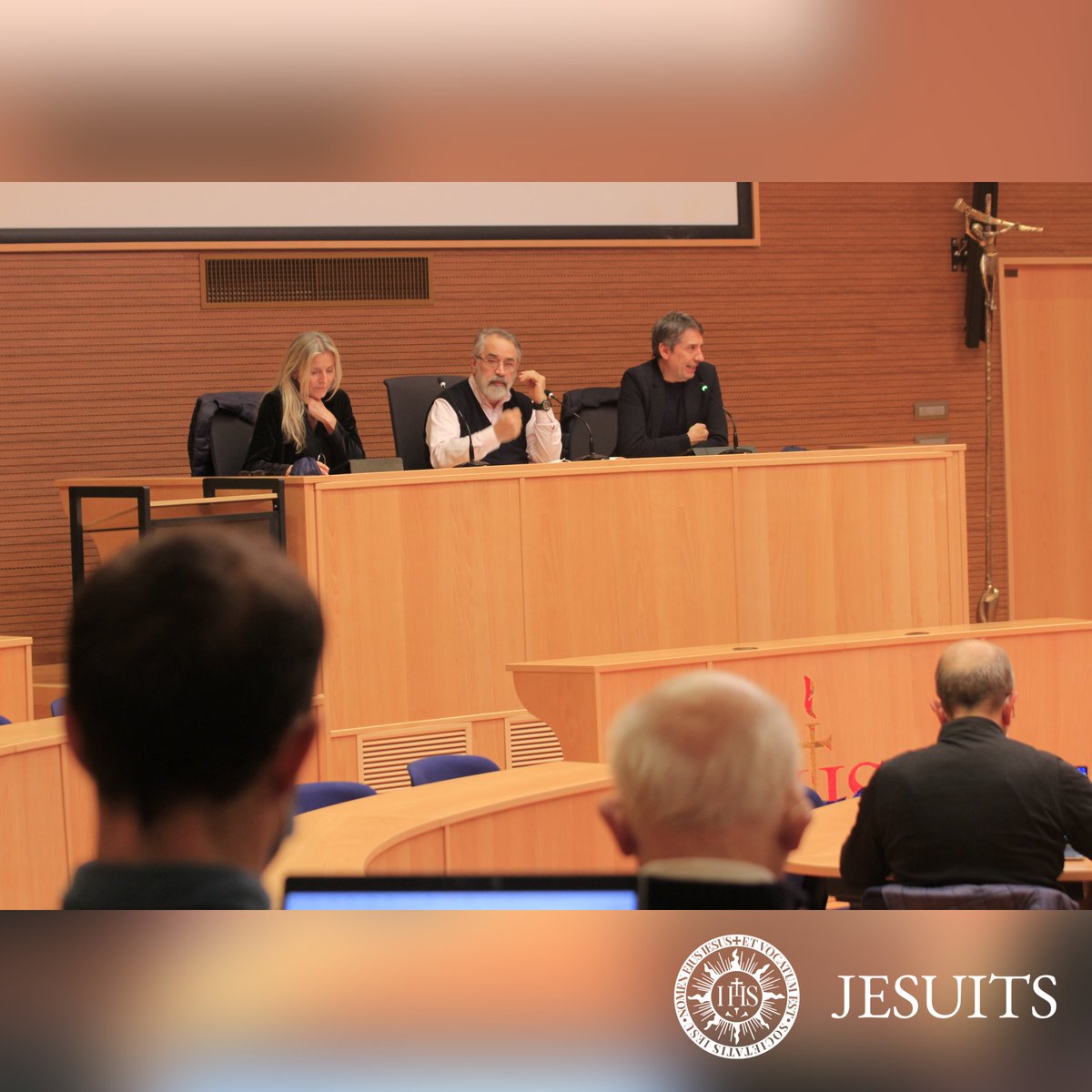 JesuitsGlobal's tweet photo. A fruitful discussion on the post covid situation by Chiara Giaccardi and Mauro Magatti.
.
#societyofjesus #covid_19 #covid #postcovid19 #postcovid #Jesuits #JesuitGeneral #curia #curiageneralizia #coviscrisis #lifepostcovid https://t.co/cEEeA1tLft