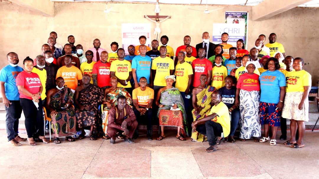 CHRIAFRICAOFFIC's tweet image. To observe Legal Aid Week Celebration, CHRI together with Legal Aid Commission, Ghana and its local partners on November 8 organized a community durbar and a meeting with opinion leaders in Berekum, Bono Region.
Supported by @USAID #JSSActivity

#NoBarrierToJustice
#legalaidghana