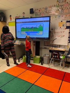 Kristy Taxson tweet media