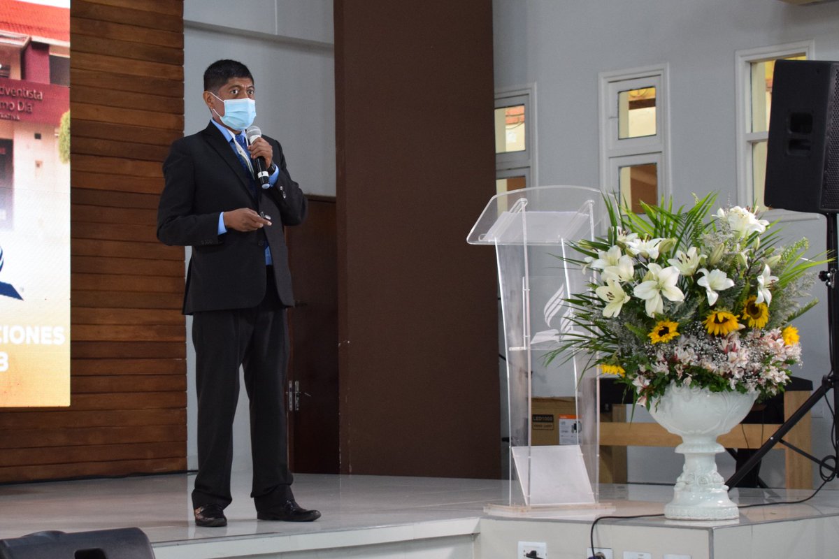 El pr. Daniel Fernández brinda el informe del Ministerio de Publicaciones de nuestra misión.
#CongresoOrdinarioMob #conectadosparasalvar