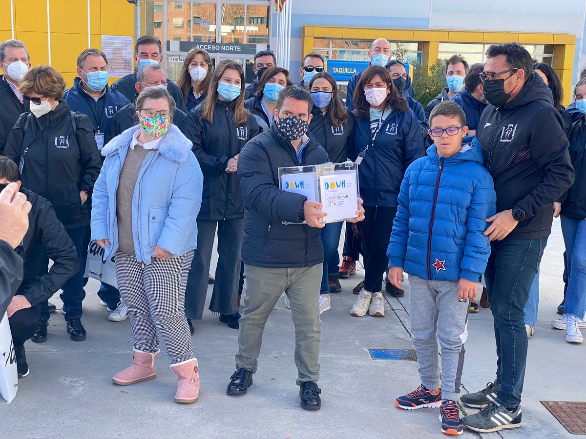 Agradecemos a Raúl y Mónica, y al Club Deportivo La Esperanza su colaboración en la recaudación de fondos a beneficio de nuestra entidad con motivo de la Media Maratón de Guadalajara y 11Kms Witzenmann