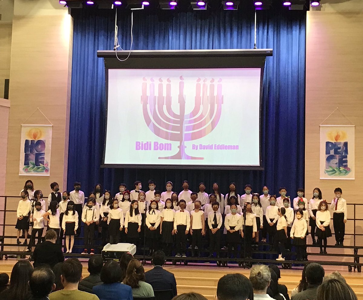 MicraMusic's tweet photo. A delightful #choir performance from the @hkisup students this afternoon. The young #hkis #singers sang many songs including the 12 days of #Christmas with a #HongKong twist. #Congratulations to all ! https://t.co/TOrayMGj0g