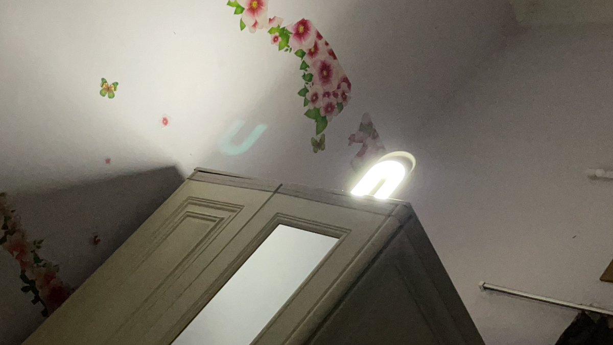 3 kali hub call center <a href="/pln_123/">PT PLN (Persero)</a>  Palembang di 0711123 . Kata CS nya Nunggu kabar dari PLN Sukarami segera ditindaklanjuti. Tapi sampe skrg gx jelas kapan ditindaklanjutin perbaikan listriknya. Apa nunggu lampu emergency ini mati trus baru diperbaiki ?