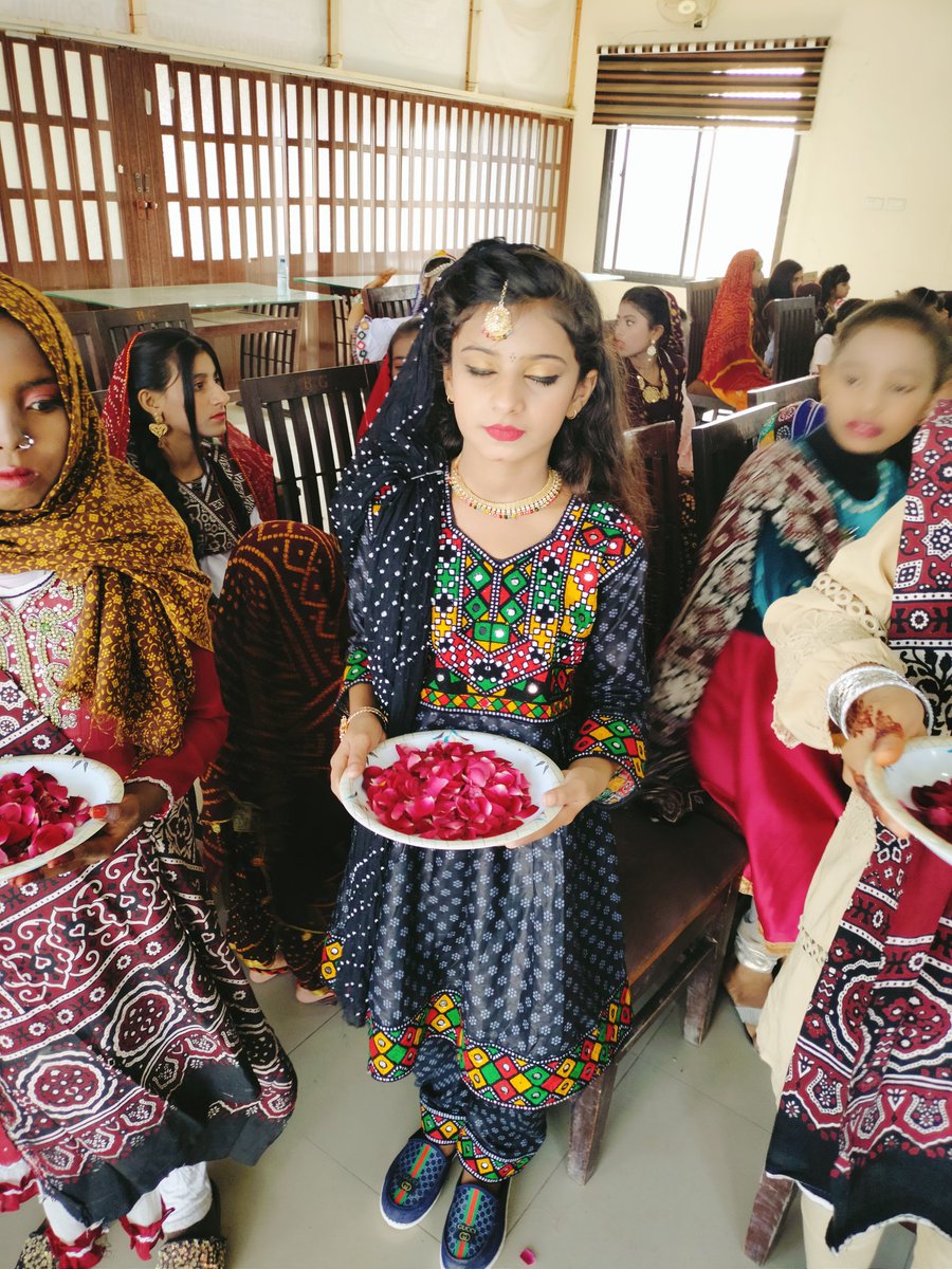 GGPS_agrovil's tweet photo. Sindhi culture day Function celebrated At Jam Khana Badin.. @GGPS_agrovil 🥰🥰 https://t.co/ExwOxBno1K
