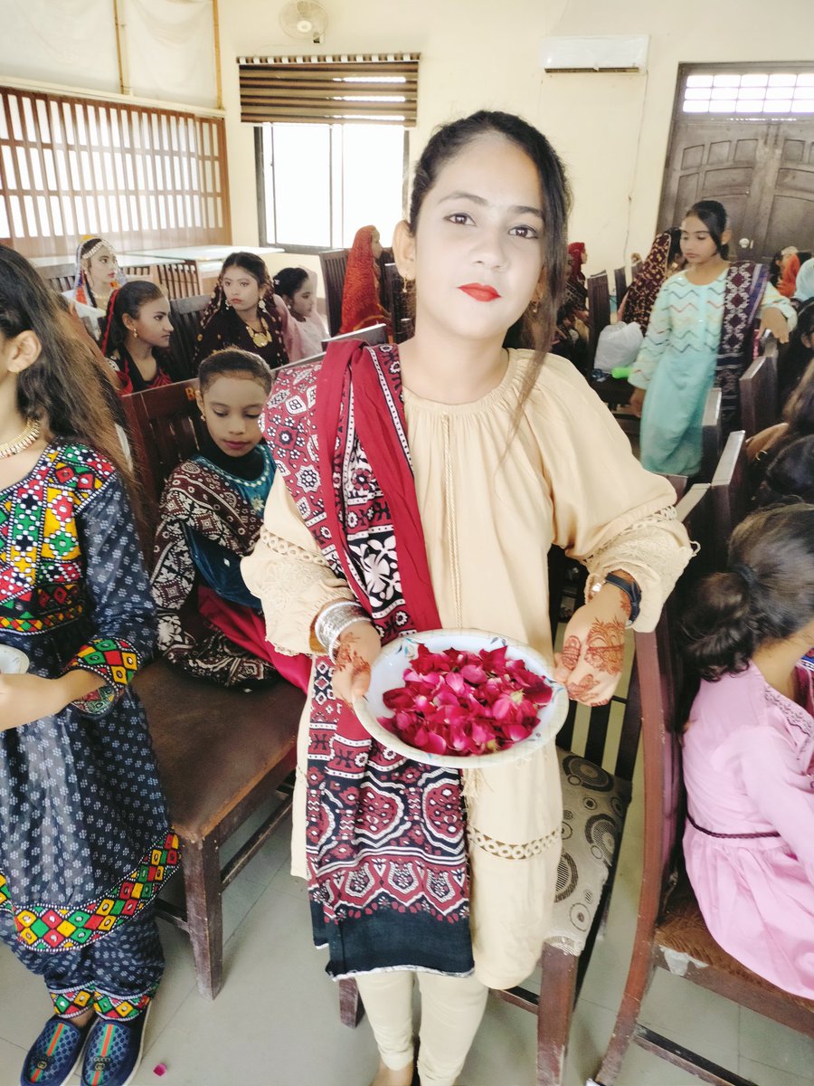 GGPS_agrovil's tweet photo. Sindhi culture day Function celebrated At Jam Khana Badin.. @GGPS_agrovil 🥰🥰 https://t.co/ExwOxBno1K