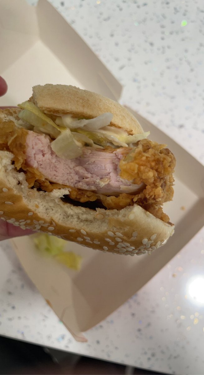 joe_debell's tweet photo. @kfc Tried to right me of and compensated me for 15 pound🥴 https://t.co/SUojymwA8k