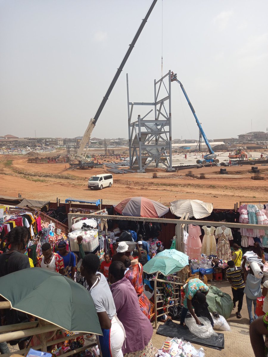 PM24TIMES's tweet photo. Second phase of kumasi Central Market under construction 
#wearemovingforward https://t.co/Zxwb8n4RQR