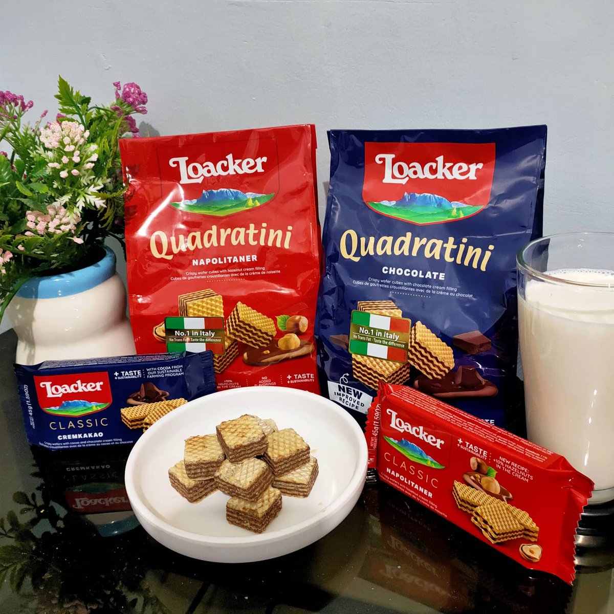 aemieee's tweet photo. Enjoying the pure goodness of our favorite Loacker wafer 🥰😋
#MoreThanGood
#LoackerPH
#GoodnessIsAChoice
#PureGoodness
@LoackerUSA https://t.co/ogpiK4RmYZ