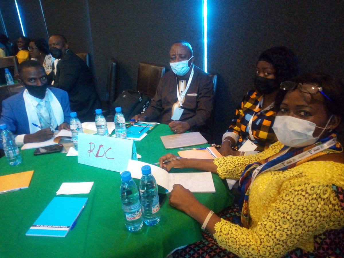 copacoprp's tweet photo. La délégation des jeunes entrepreneurs ruraux de la RDC au forum régional des jeunes entrepreneurs ruraux d'Afrique centrale conduite par Nathanael BUKA MUPUNGU, Porte-parole national de la COPACO à Douala au Cameroun. Ce forum se tient du 13 au 15/12/2021 https://t.co/3ceWoIAItZ