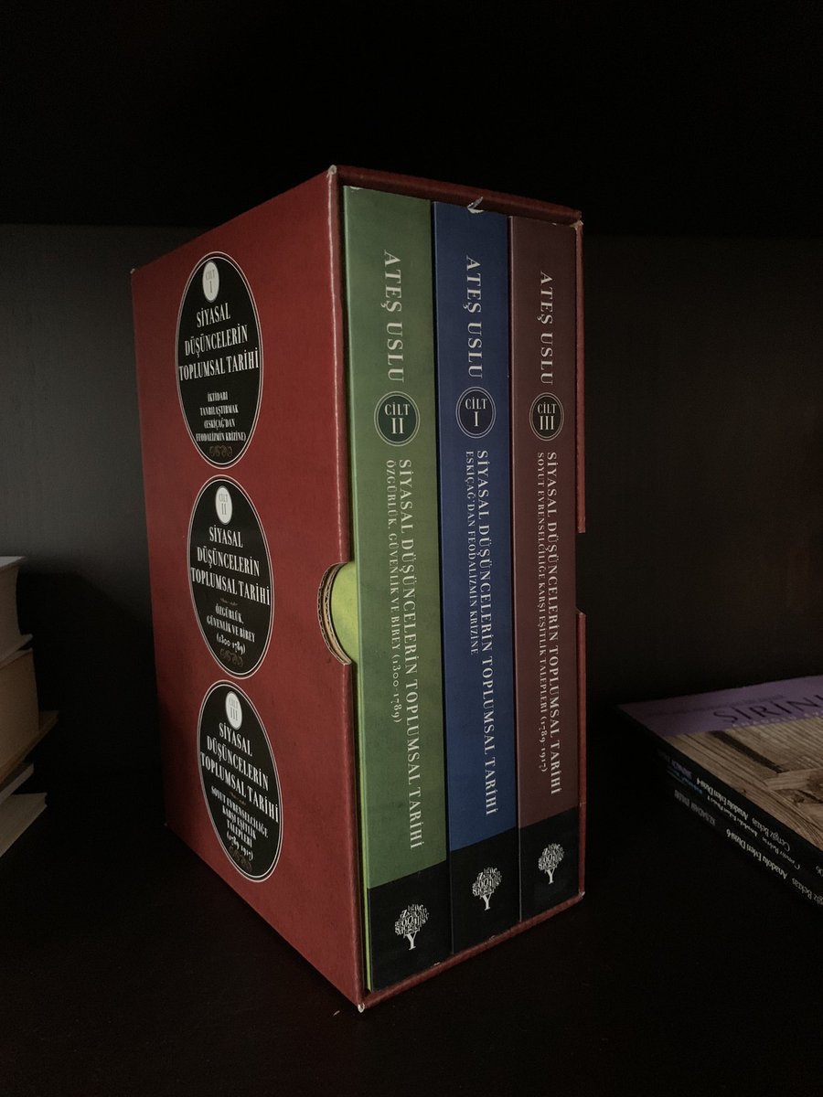 Gelecek hafta <a href="/KulturTarih_soh/">Kültür&Tarih Sohbetleri</a> betlerinde Dr <a href="/atesuslu/">Ates Uslu</a> nun bütüncül çalışması 

Siyasal Düşüncelerin Toplumsal Tarihi üzerine yayınımız olacak.  

Üç ciltlik bu çalışma <a href="/YordamKitap/">Yordam Kitap</a> tan çıktı