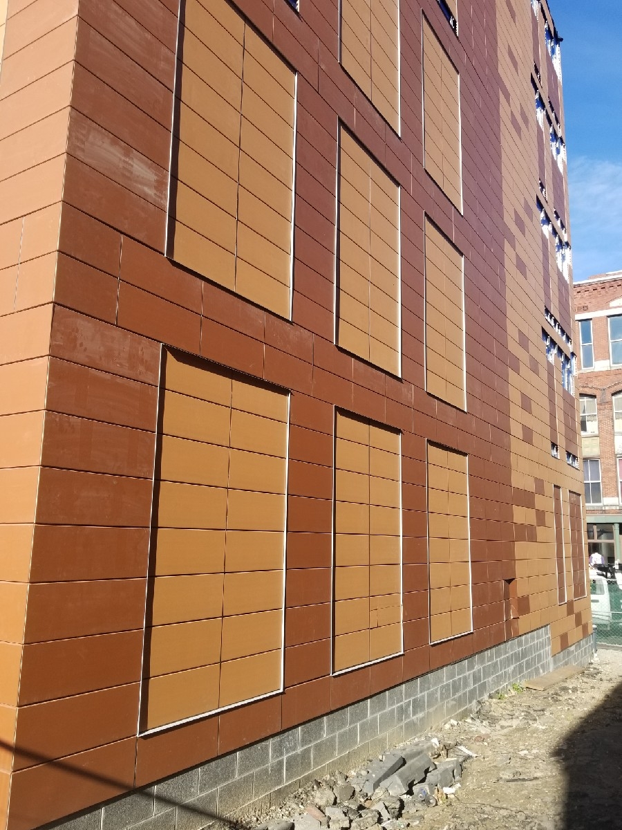 VStudioA's tweet image. The Carter arises! I am particularly proud of the terra Cotta facade, which feels contextual amongst the masonry lofts buildings surrounding it. As well, the layouts are superb, with 24 creative micro units.
