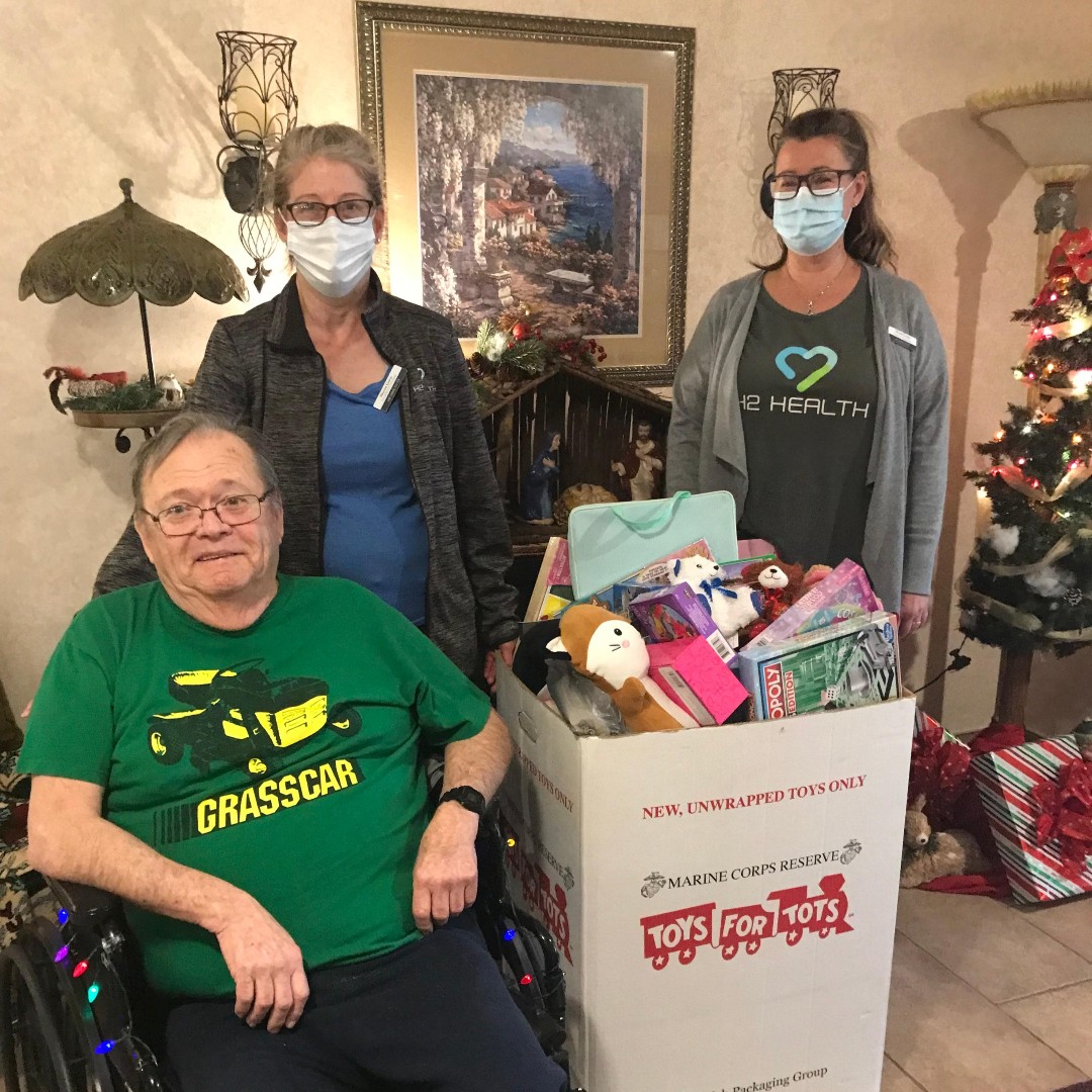 h2healthrehab's tweet photo. Thank you to everyone who filled our Toys for Tots boxes β€οΈ The patients in Lehigh Valley, PA went above and beyond, just look at how many toys we were able to donate! We #DareToMakeADifference in the communities we serve.
#H2Health #physicaltherapy #occupationaltherapy https://t.co/kZBGNOlYo0