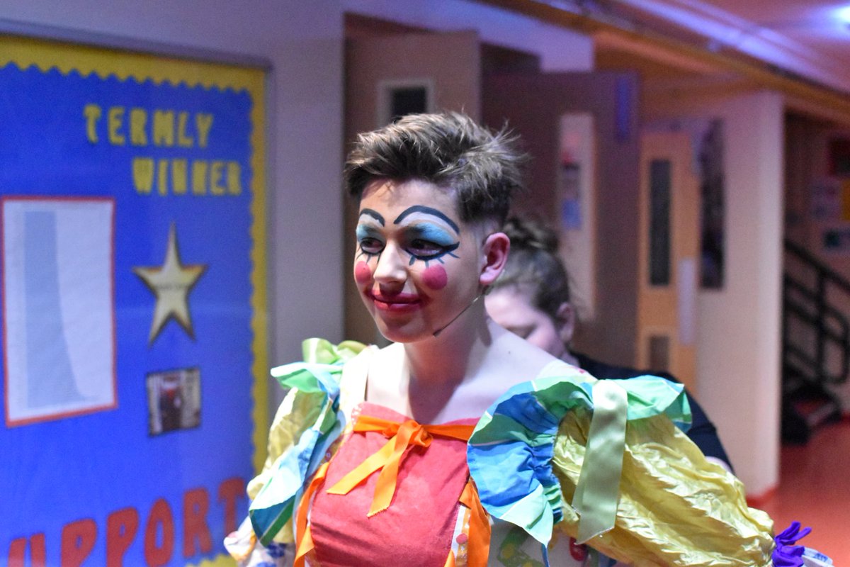 HavenHigh's tweet photo. What a great winter production we had at Haven High Academy this year. Here are some photos from our showings. It was a pleasure to watch this production and we would like to thank all staff and students that made this possible. #HavenPride #SnowWhite #TeamVoyage https://t.co/tqYxwKPIZ2