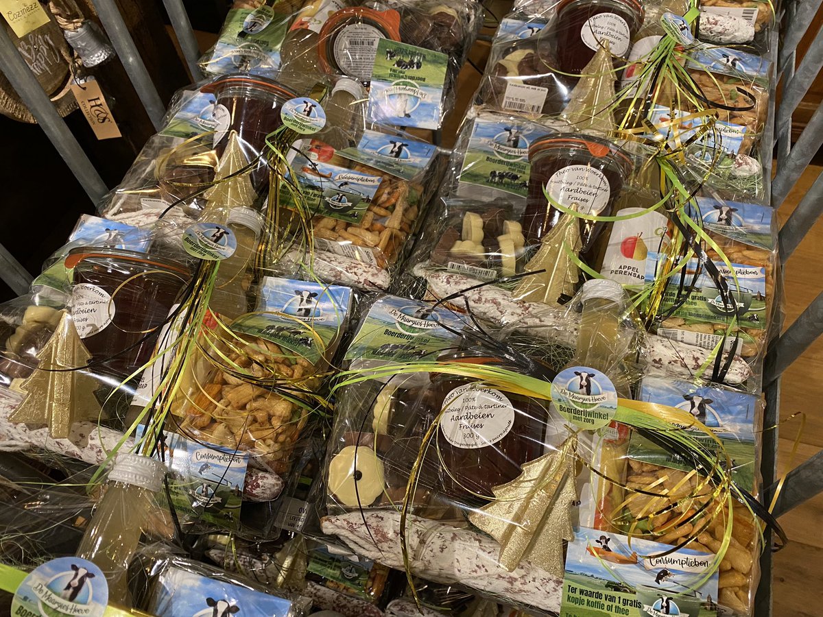 Een gezellig drukke periode. Heel leuk hoeveel bedrijven onze nieuwe boerderijwinkel al weten te vinden voor het maken van kerstpakketten. 🥳🎄 #kerstpakketten #boerderijwinkel #demaargieshoeve