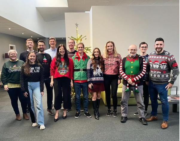 core_post's tweet photo. ✨🎄Who doesn't love a Christmas jumper? 🎄✨
#ChristmasJumperDay #Manchester #Officechristmas #Corepost #christmasjumper https://t.co/LGJT0kFG6y