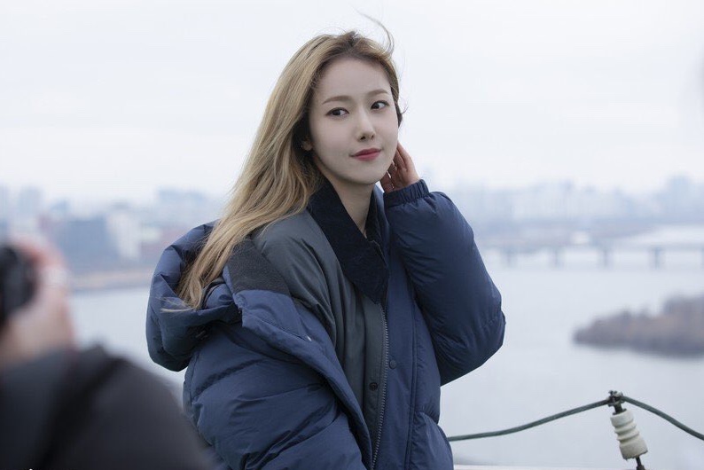 hebarchive's tweet photo. her crossroads vibe🥺🤍

@VIVIZ_official
#GFRIEND #VIVIZ #SINB #HEB #여자친구 #신비 #황은비 https://t.co/Hv4xwekcYS