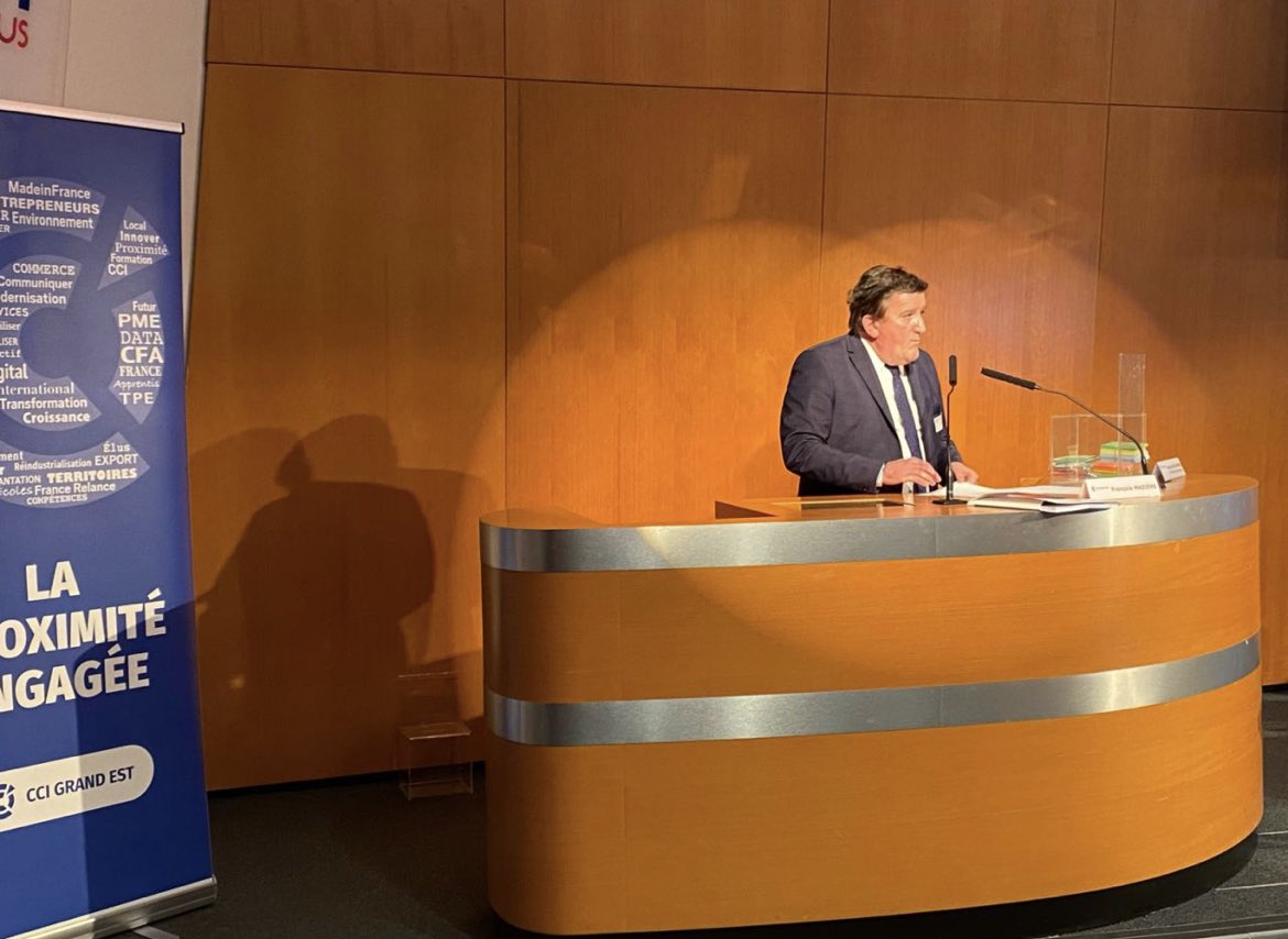 Bravo à notre ami <a href="/HasselerP/">Hasseler Jean-Paul</a> nouveau président de la <a href="/CCIGrandEst/">CCIGrandEst</a> 
Son écoute, sa connaissance du monde entrepreneurial et des territoires feront de lui, un interlocuteur de choix