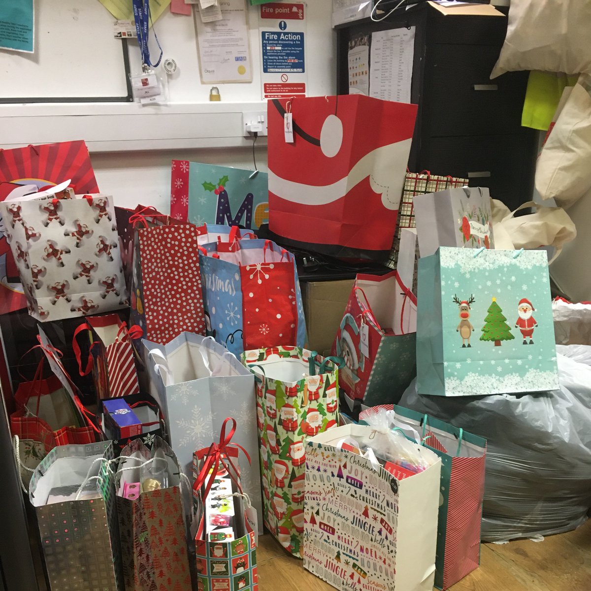 Your office could look like this too if only you were as lucky as we are to work with Truly Giving!!!!!! A HUGE “THANK YOU!” to Susie and the rest of the fabulous team! And of course I just want to give a major shout to our superstar volunteer Grace for setting this up for us!