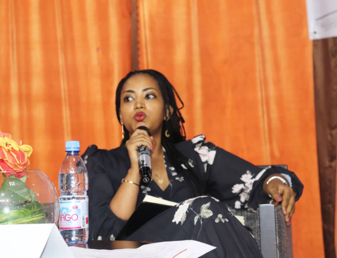 FatimaAlAnsar2's tweet photo. Cérémonie de clôture du programme “Different Leaders Followship” co-organisée par @Timbuktuacps sous la thématique «  Médias, réseaux sociaux et désinformation: quels enjeux pour la paix au Mali » https://t.co/Z8IrTDtfXT
